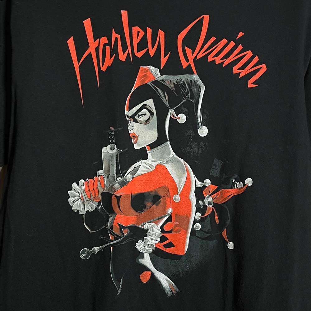 😄Harley Quinn Tshirt DC comics